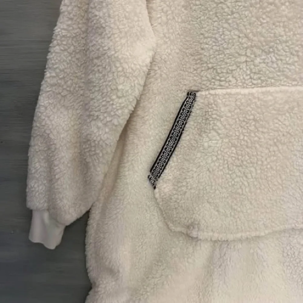 Joyspun White Sherpa Hooded Kangaroo Pocket Pullover Night Gown XS‎ GC